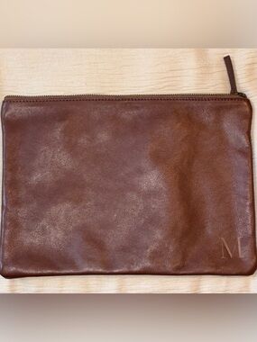 Mark & Graham 100% Leather Everyday Zip Pouch Clutch Chocolate Brown Monogram M